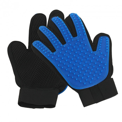 Універсальна рукавичка для вичісування вовни для котів та собак True Touch Чорно-синя на праву руку (уцінка)
